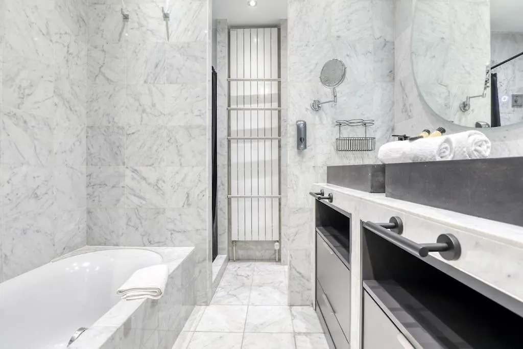 Magnifique Loft 130M2 Louvre Palais Royal Appartement Parijs