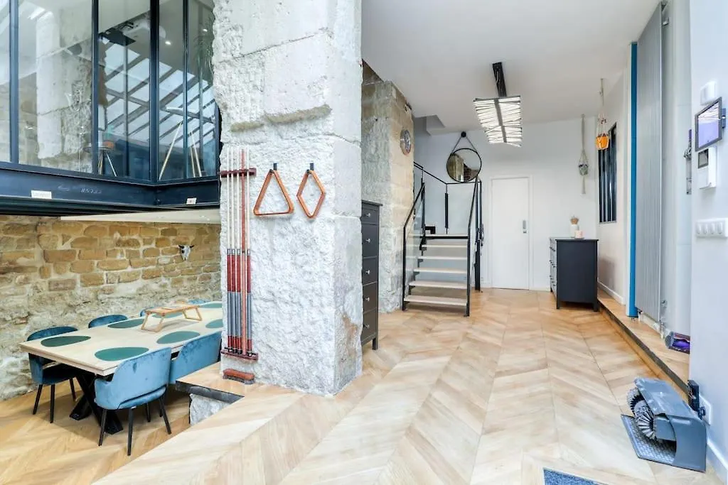 דירות פריז Magnifique Loft 130M2 Louvre Palais Royal צרפת